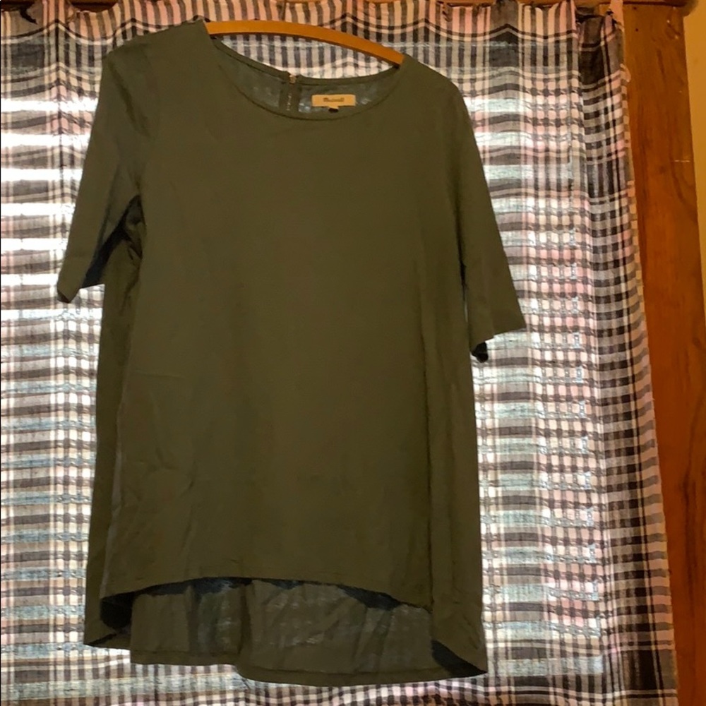 Short sleeve top with zipper detail on back of top
